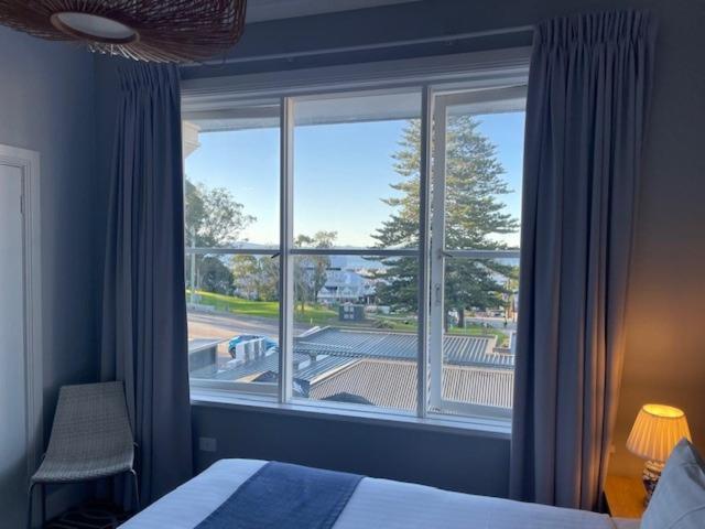 Seabreeze Hotel Nelson Bay Bagian luar foto